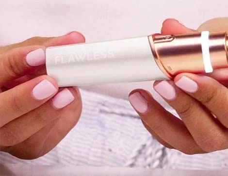 Imagen qeu muestra la depiladora facial, Flawless