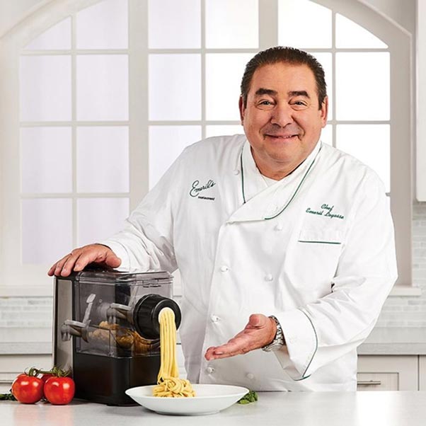 Imagen de persona utilizando la Pasta and Beyond
